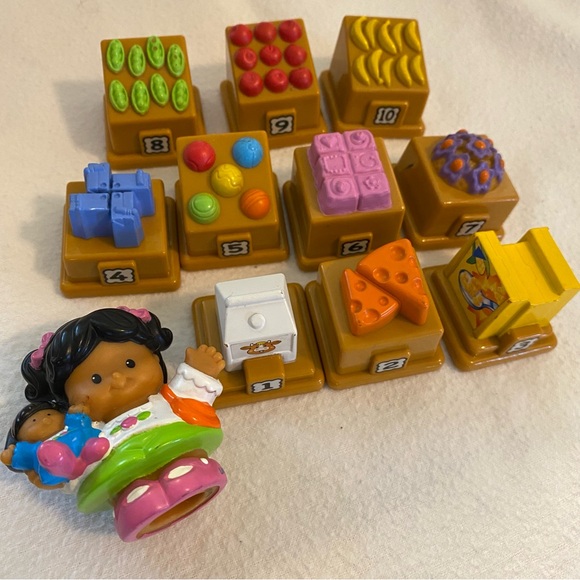 Little People Shop n Learn Market English Spanish numbers shapes colors music - Picture 8 of 16